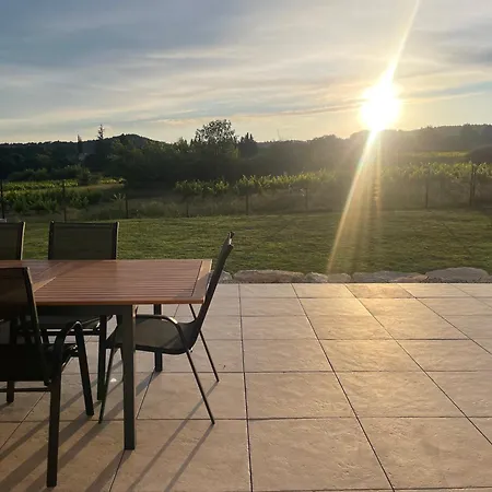 Au Pied Du Mont Ventoux 4 Pers Villa